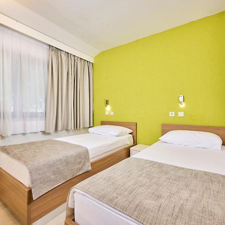 Apartments Galijot Plava Laguna Πόρετς Εξωτερικό φωτογραφία