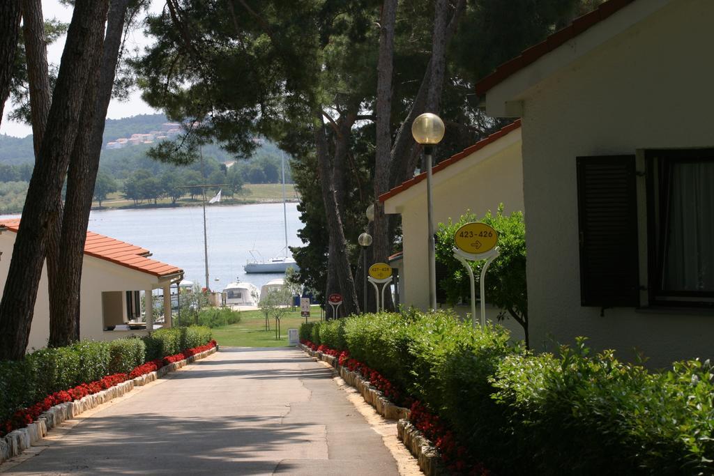Apartments Galijot Plava Laguna Πόρετς Εξωτερικό φωτογραφία